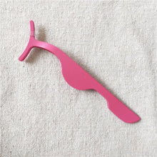 Load image into Gallery viewer, Waterproof EyeLiner Liquid Magnetic Eyeliner Quick dry Eye liner Set Easy To Wear Makeup Cosmetic Rose Gold bottle Eye Liner